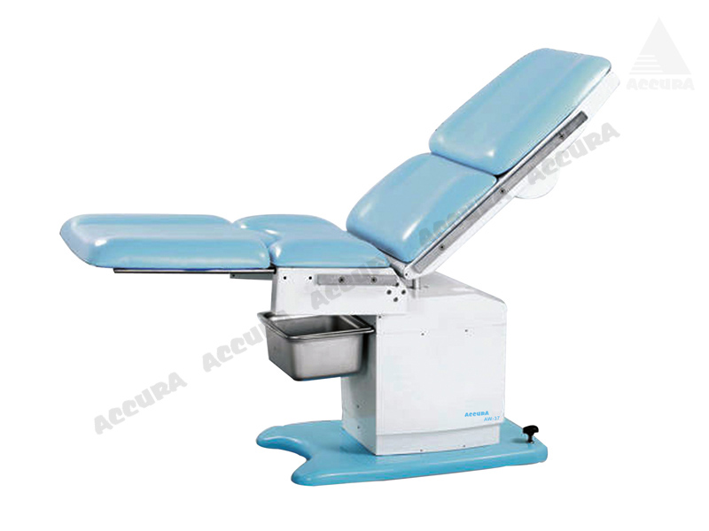 AW-38 - OBSTETRIC EXAMINATION TABLE (motorized)
